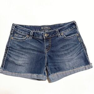 Silver Jeans McKenzie Shorts Cut Off Cuffed